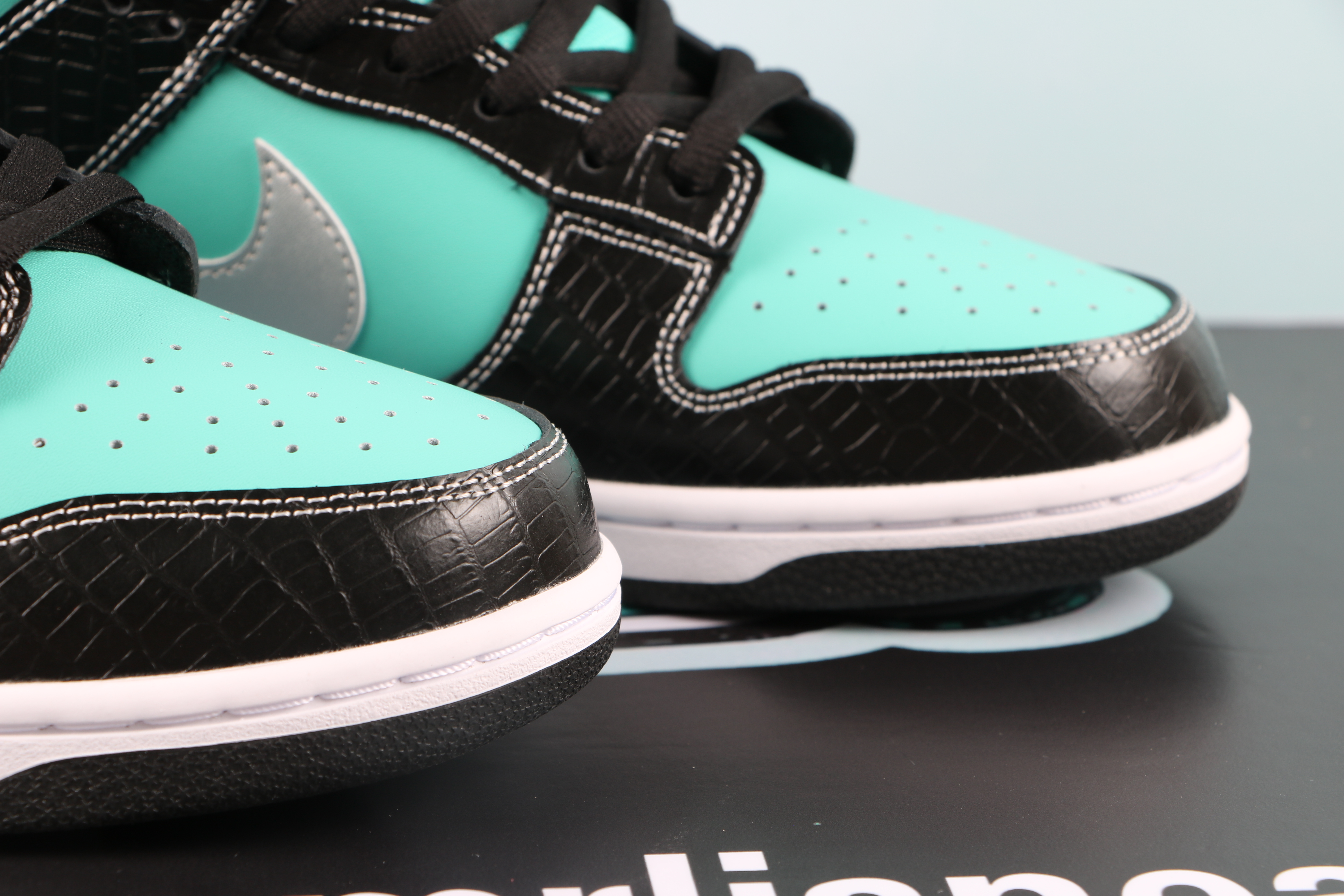 QY Batch Nike SB x Diamond Dunk＂Tiffany＂