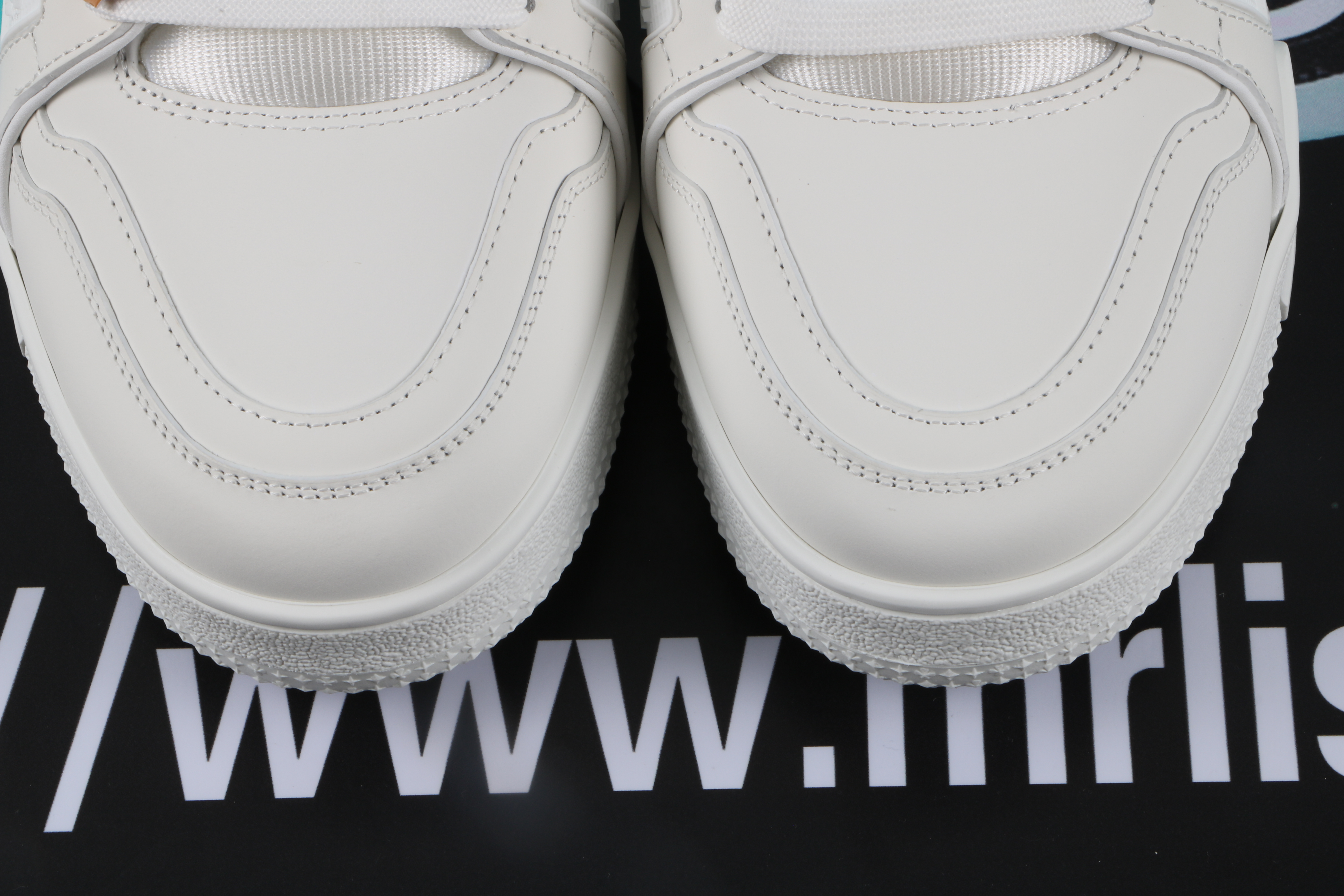 Louis Vuitton LV Trainer White