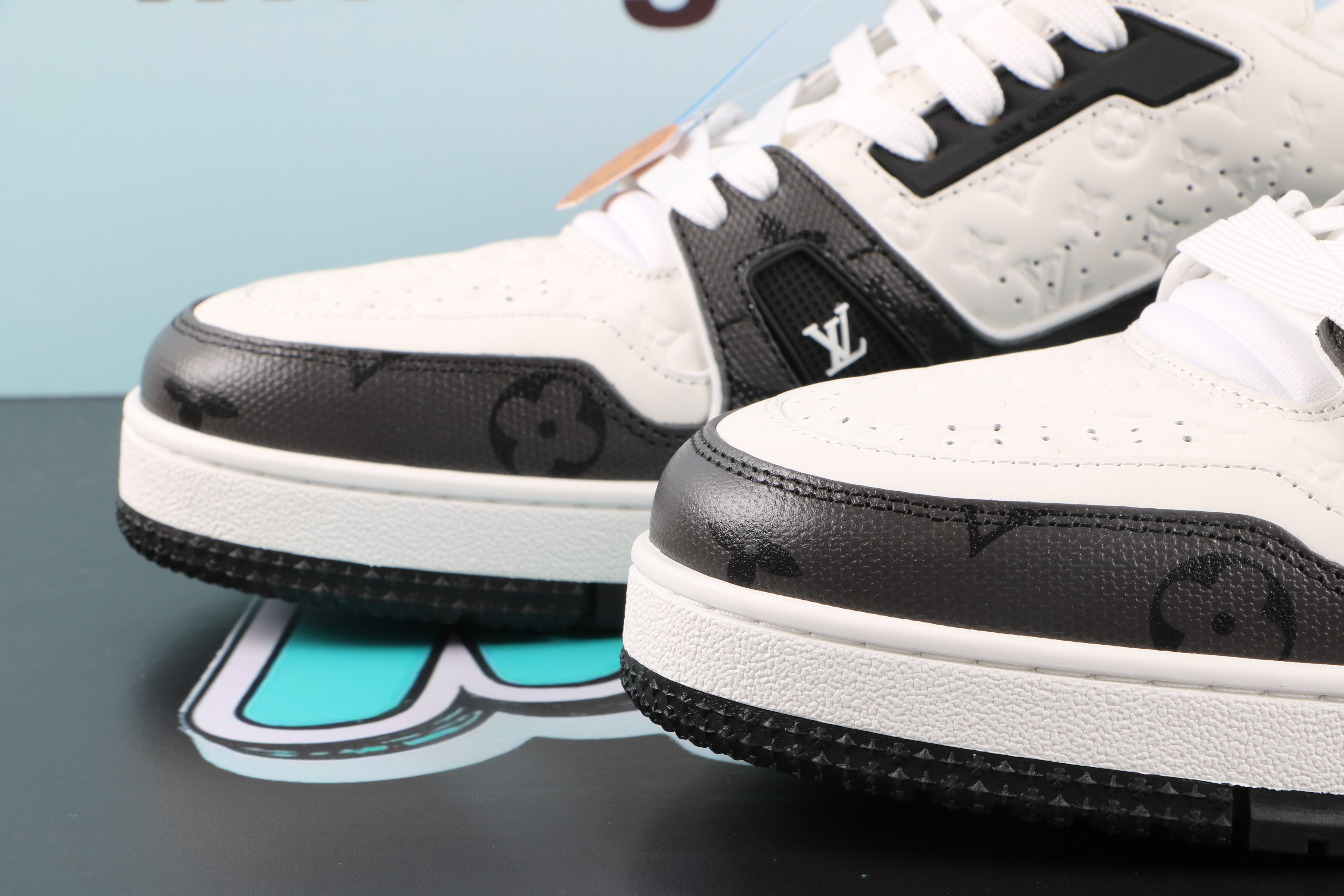 Louis Vuitton LV Trainer #54 Black wihte