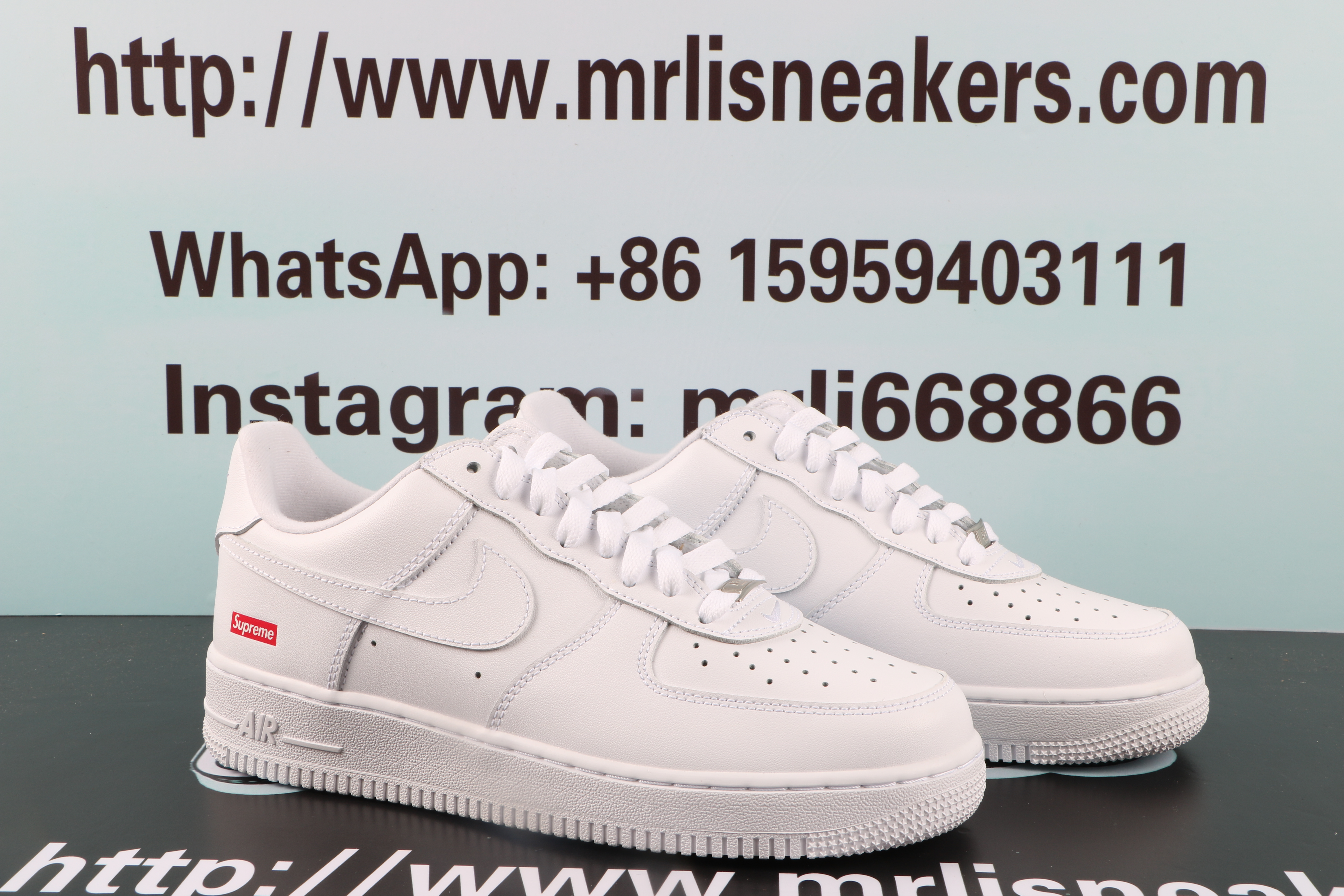 Nike Air Force 1 Low Supreme White