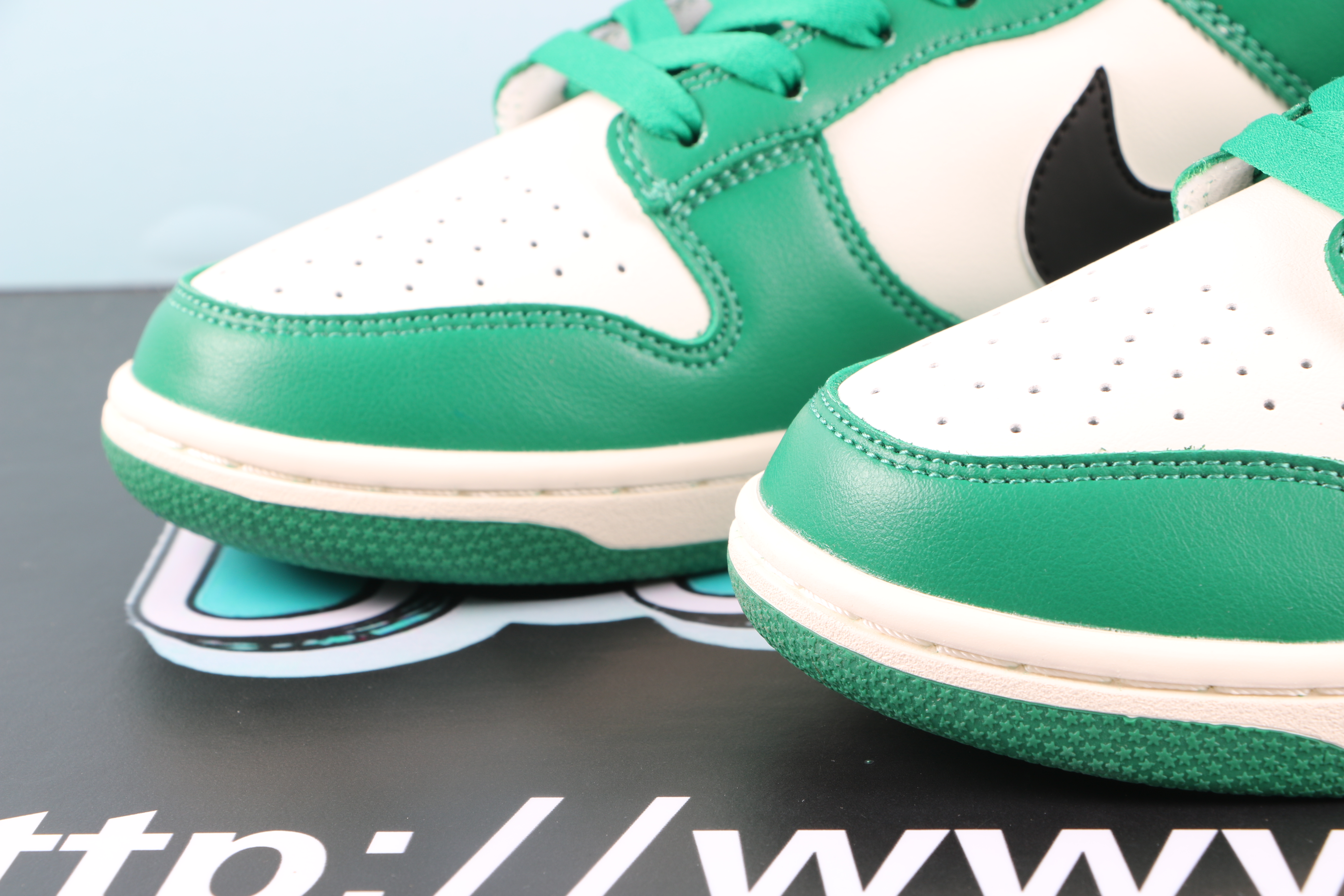 Nike SB Dunk Low"Lottery"