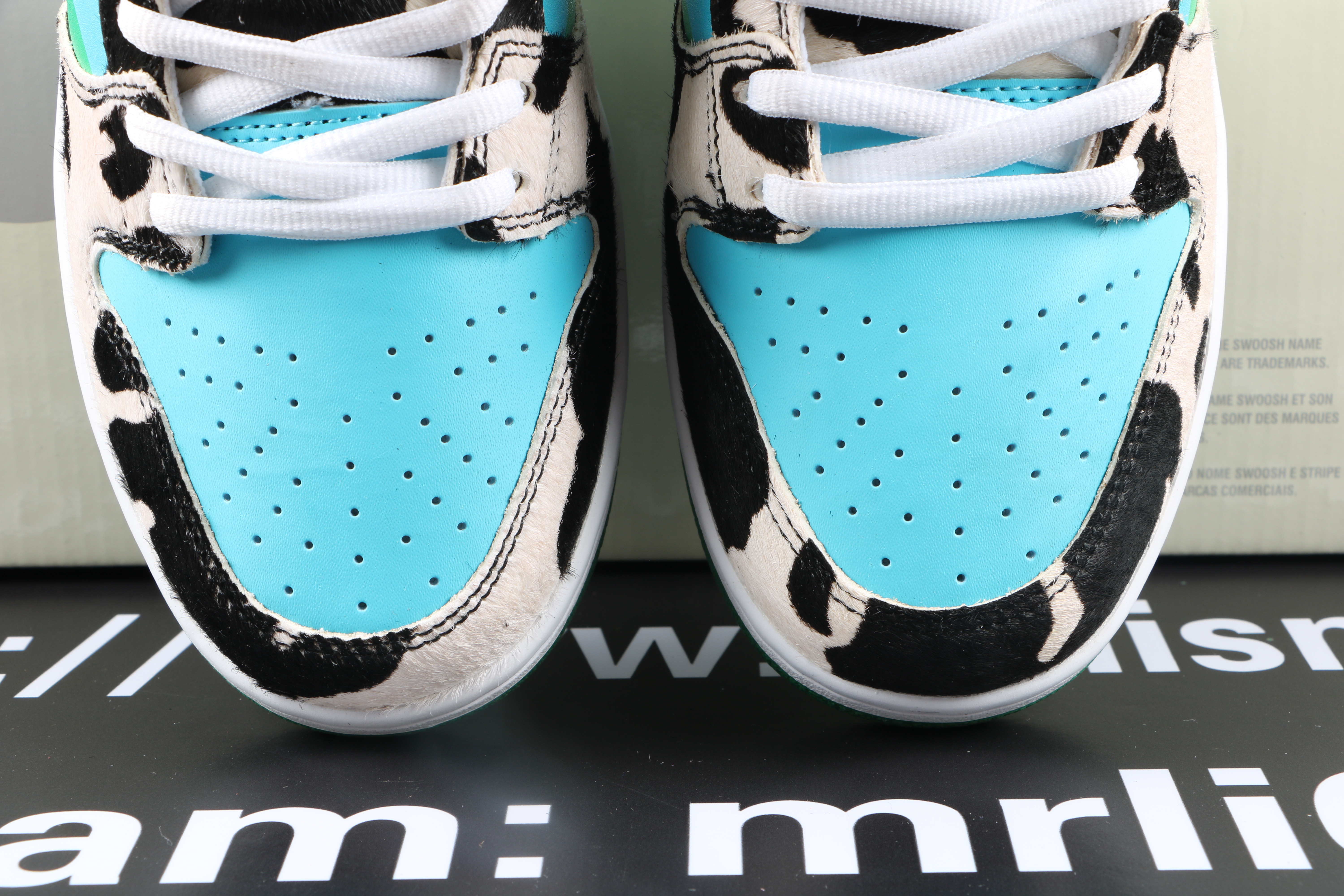 Nike SB Dunk Low Ben & Jerrys Chunky Dunky