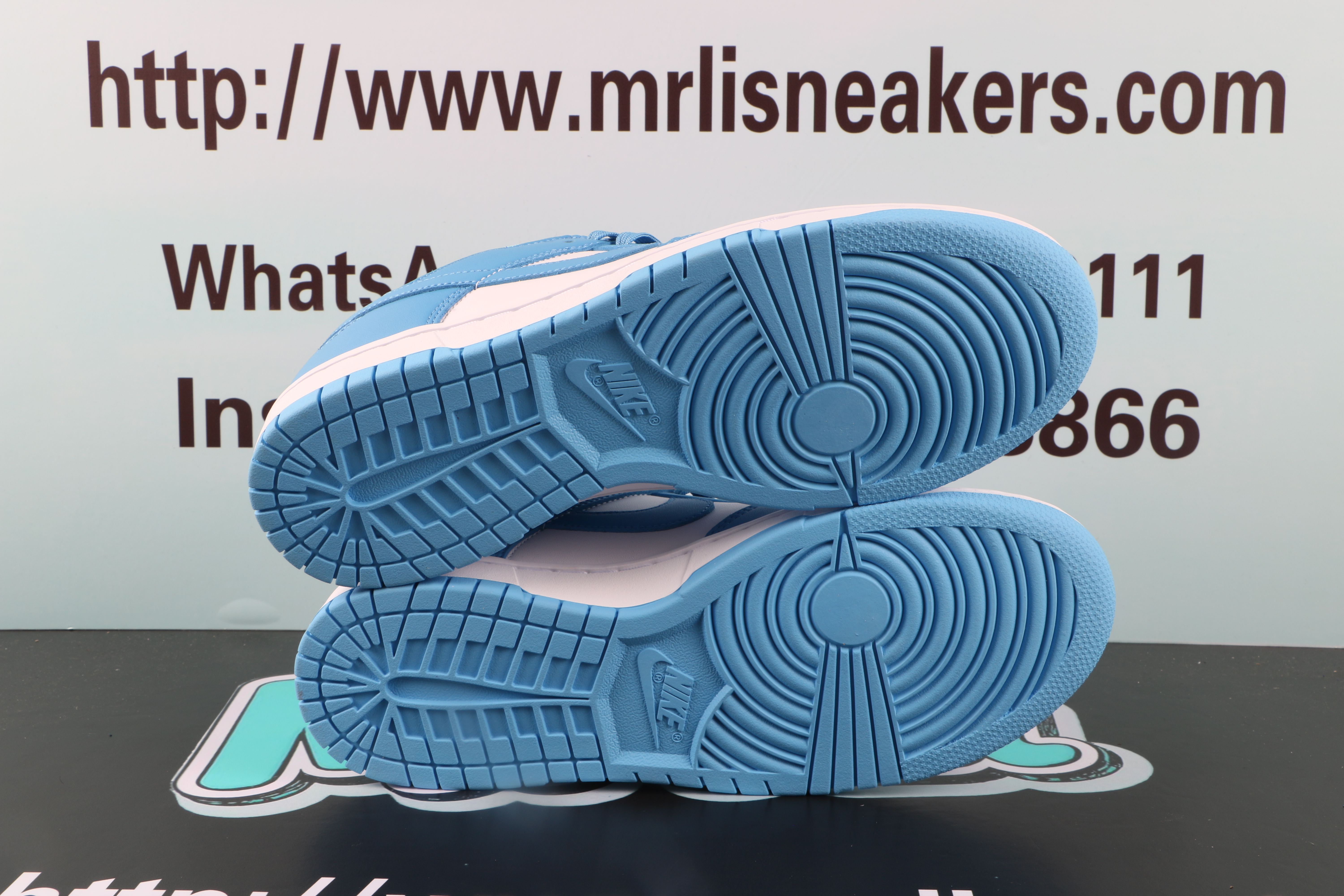 Nike SB Dunk Low UNC