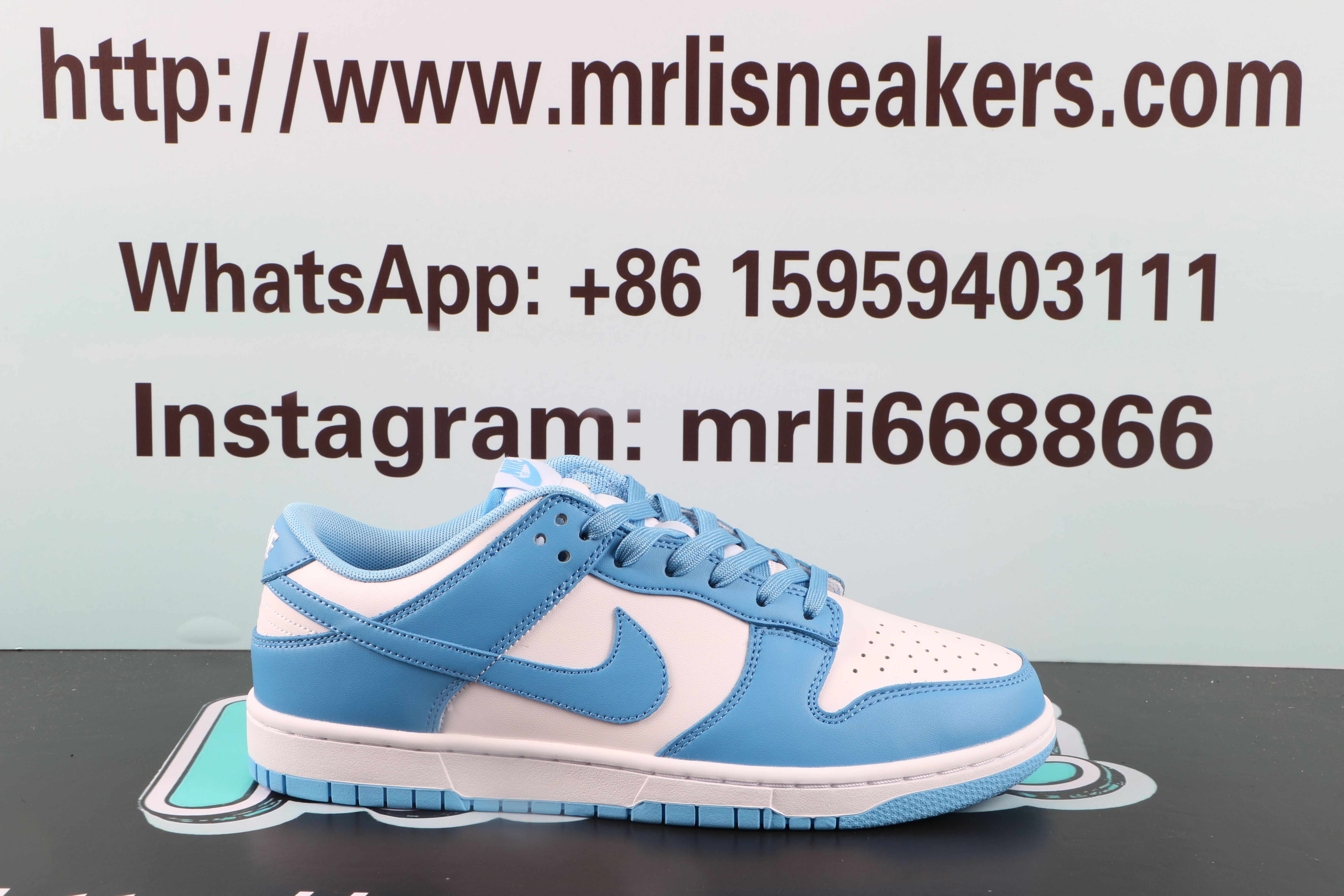 Nike SB Dunk Low UNC