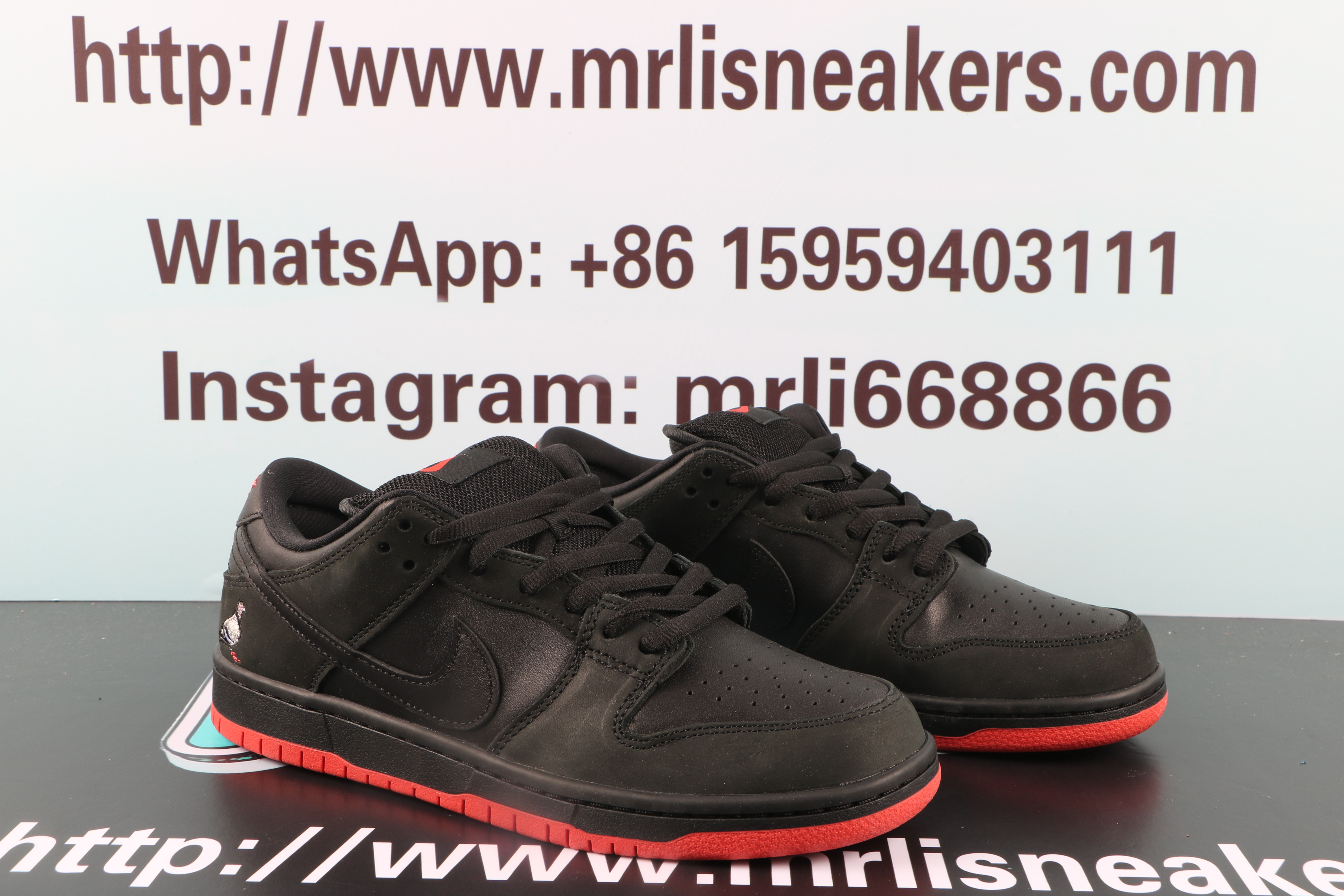 Nike SB Dunk Low Black Pigeon