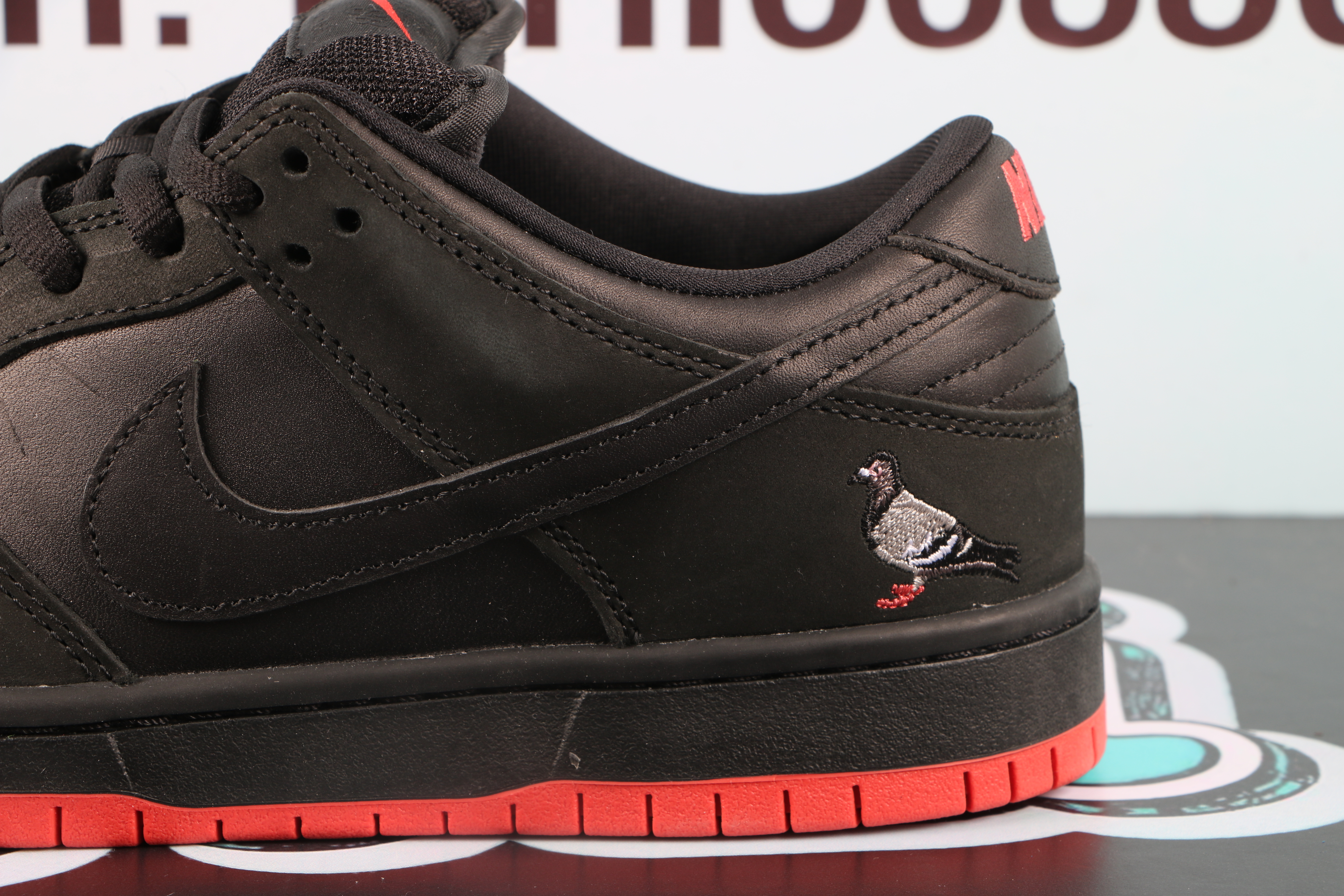 Nike SB Dunk Low Black Pigeon