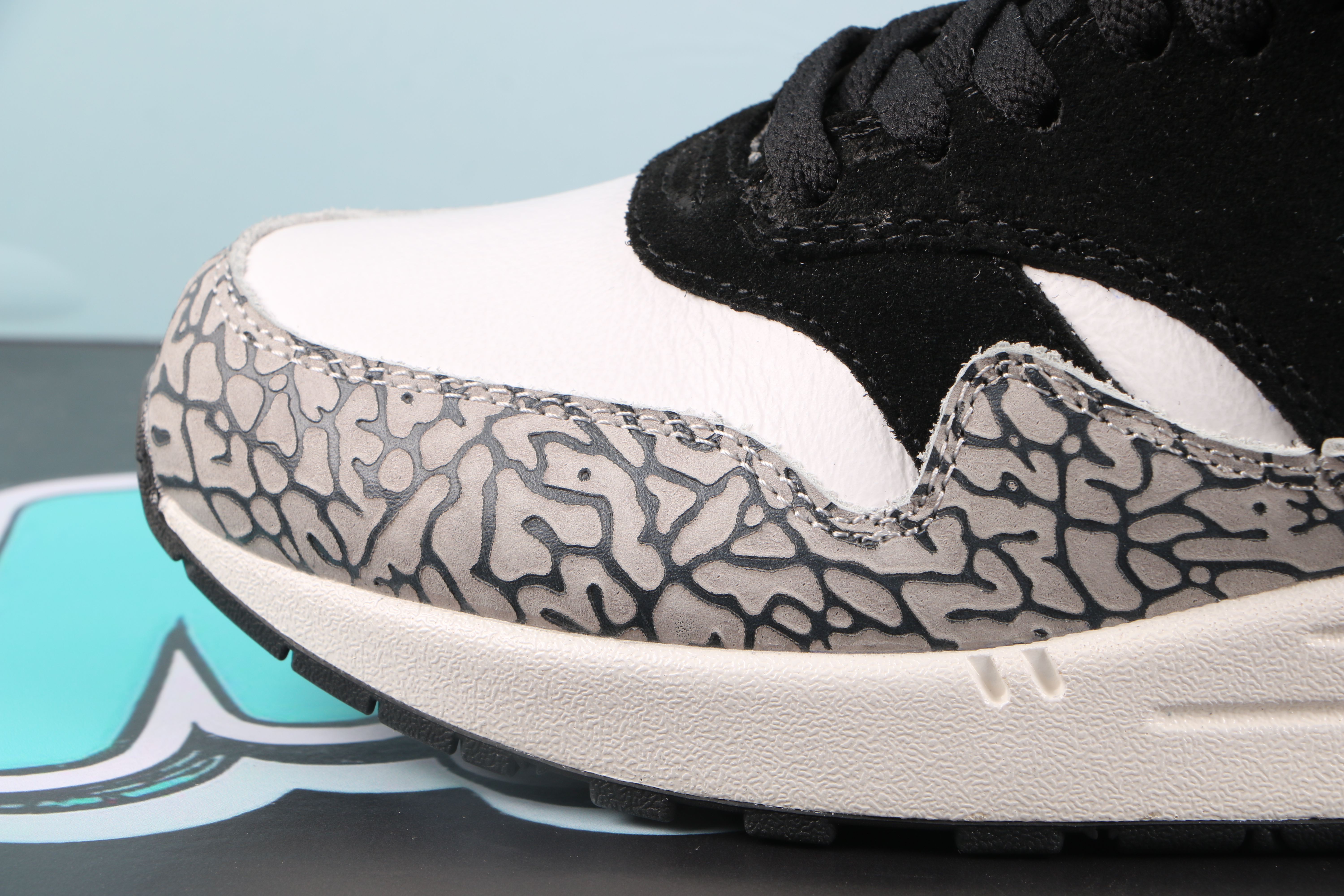 Nike Air Max 1 atmos Elephant