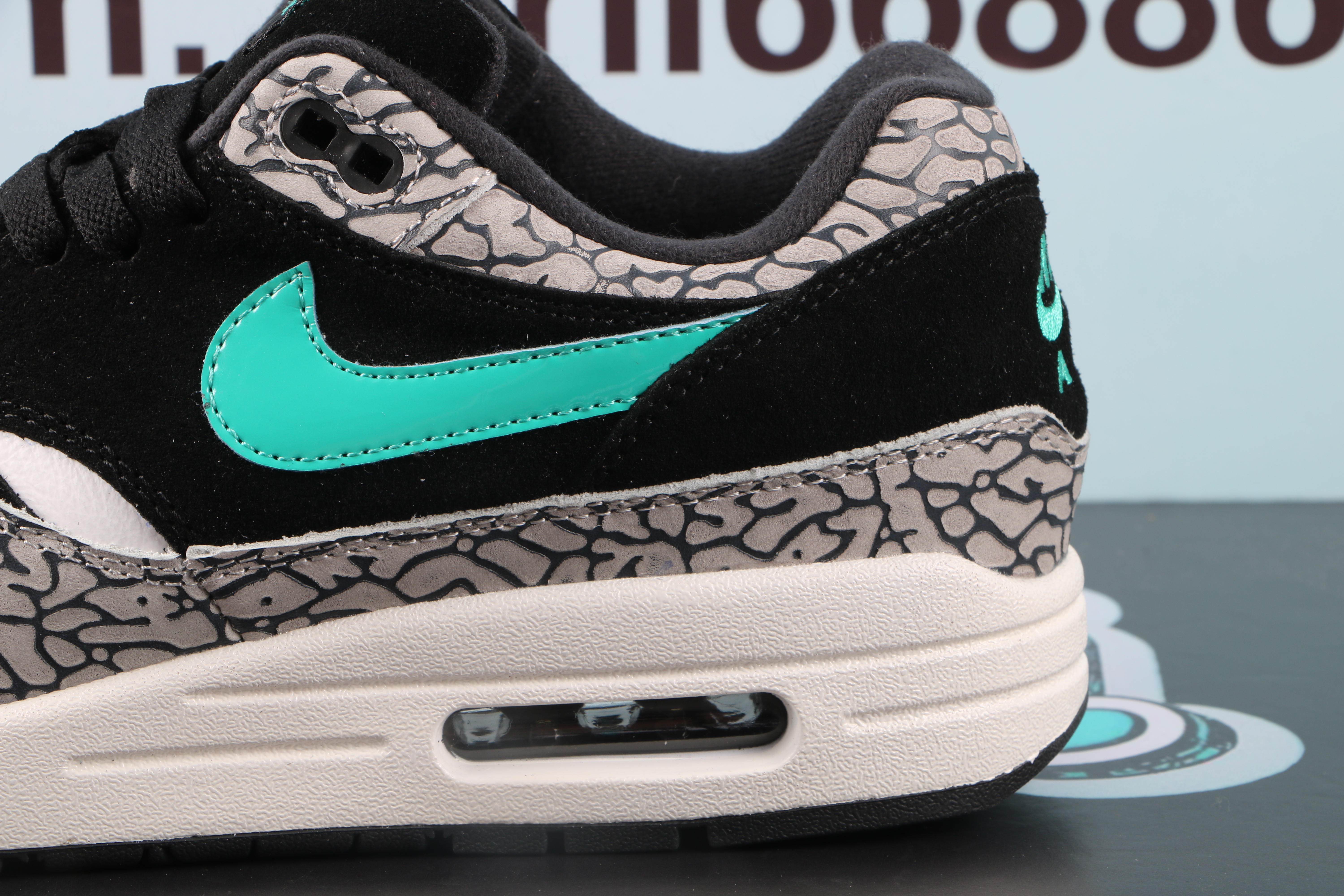 Nike Air Max 1 atmos Elephant