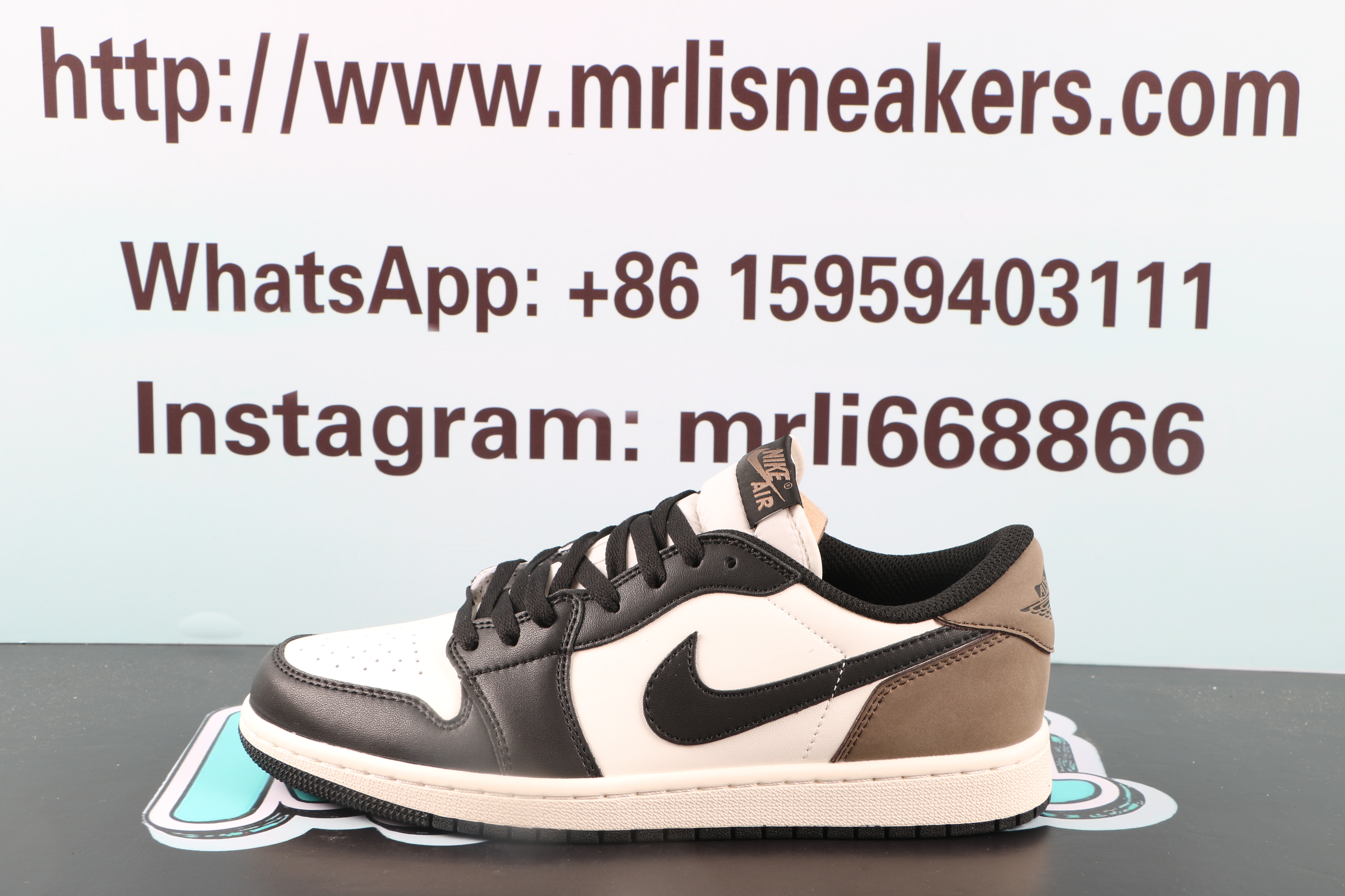 Jordan 1 Retro Low OG Mocha