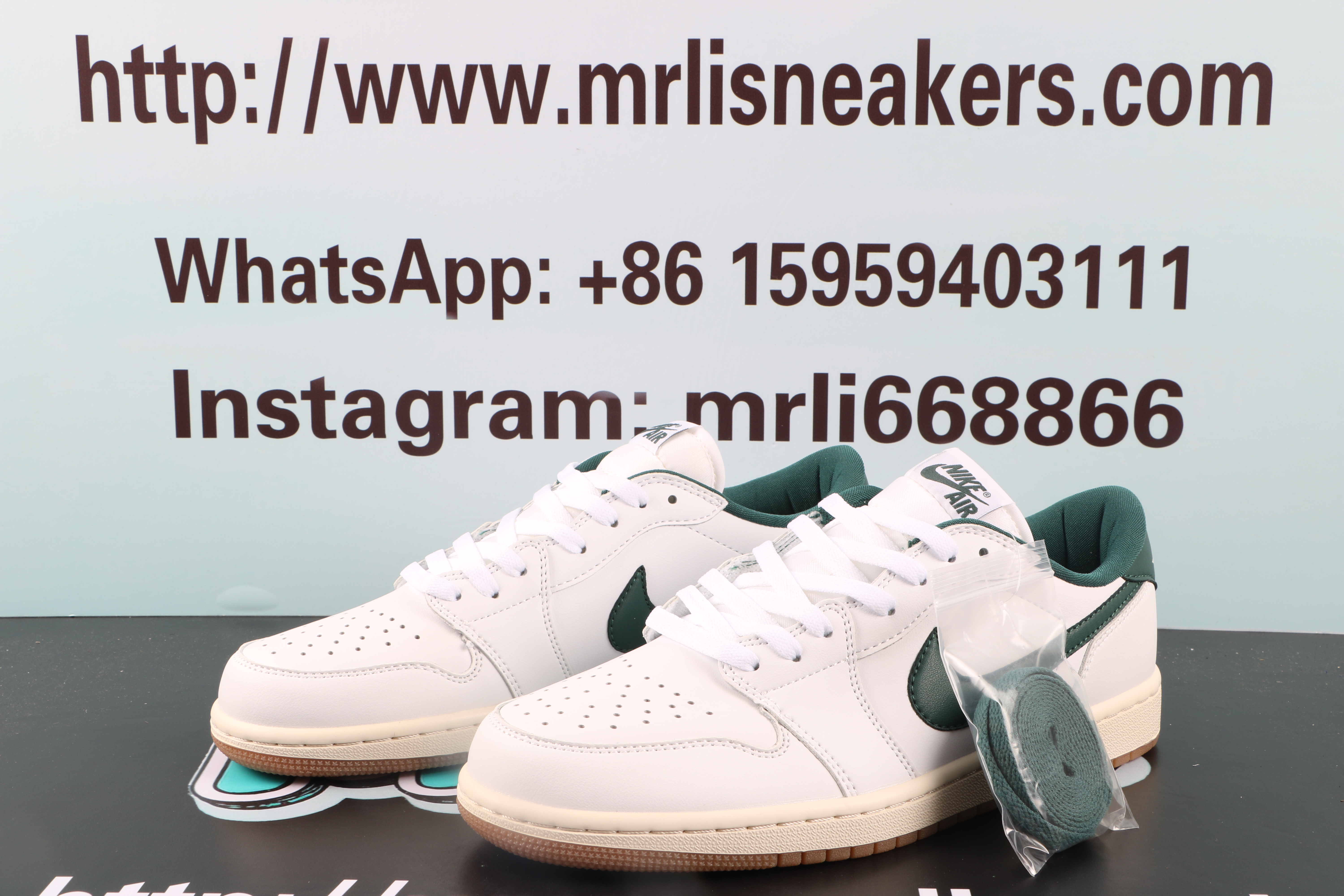 Jordan 1 Retro Low Green White