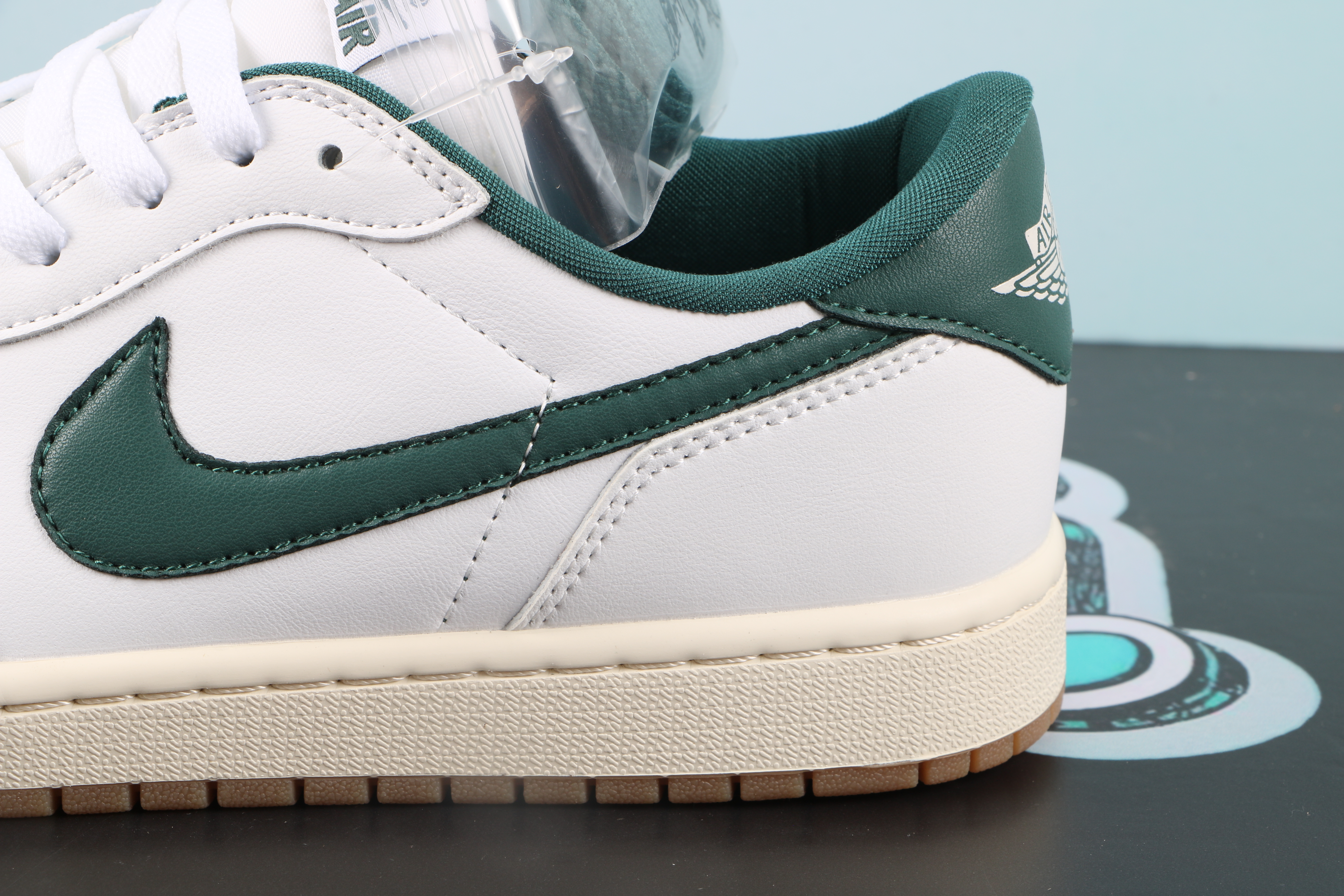 Jordan 1 Retro Low Green White