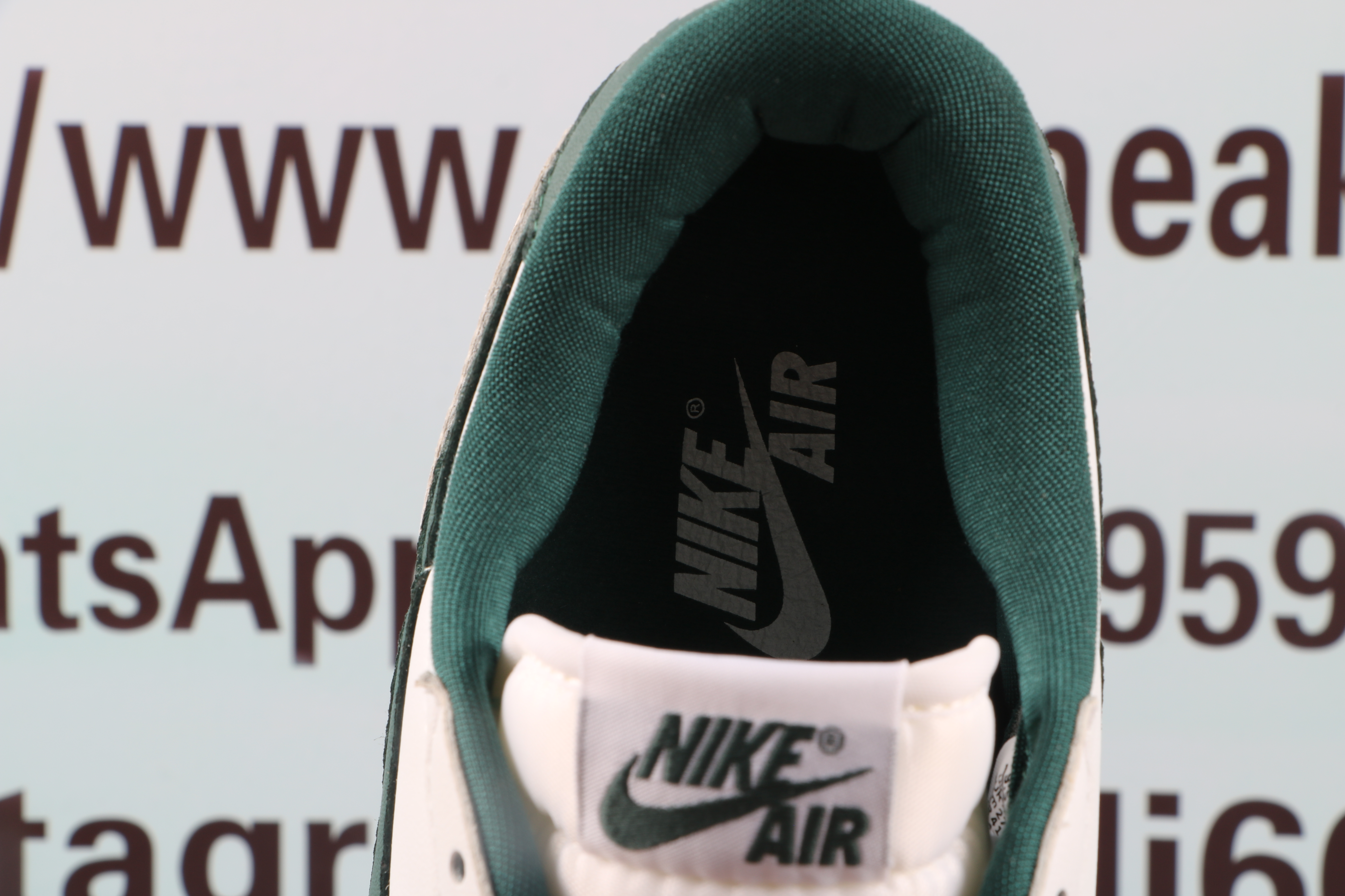 Jordan 1 Retro Low Green White