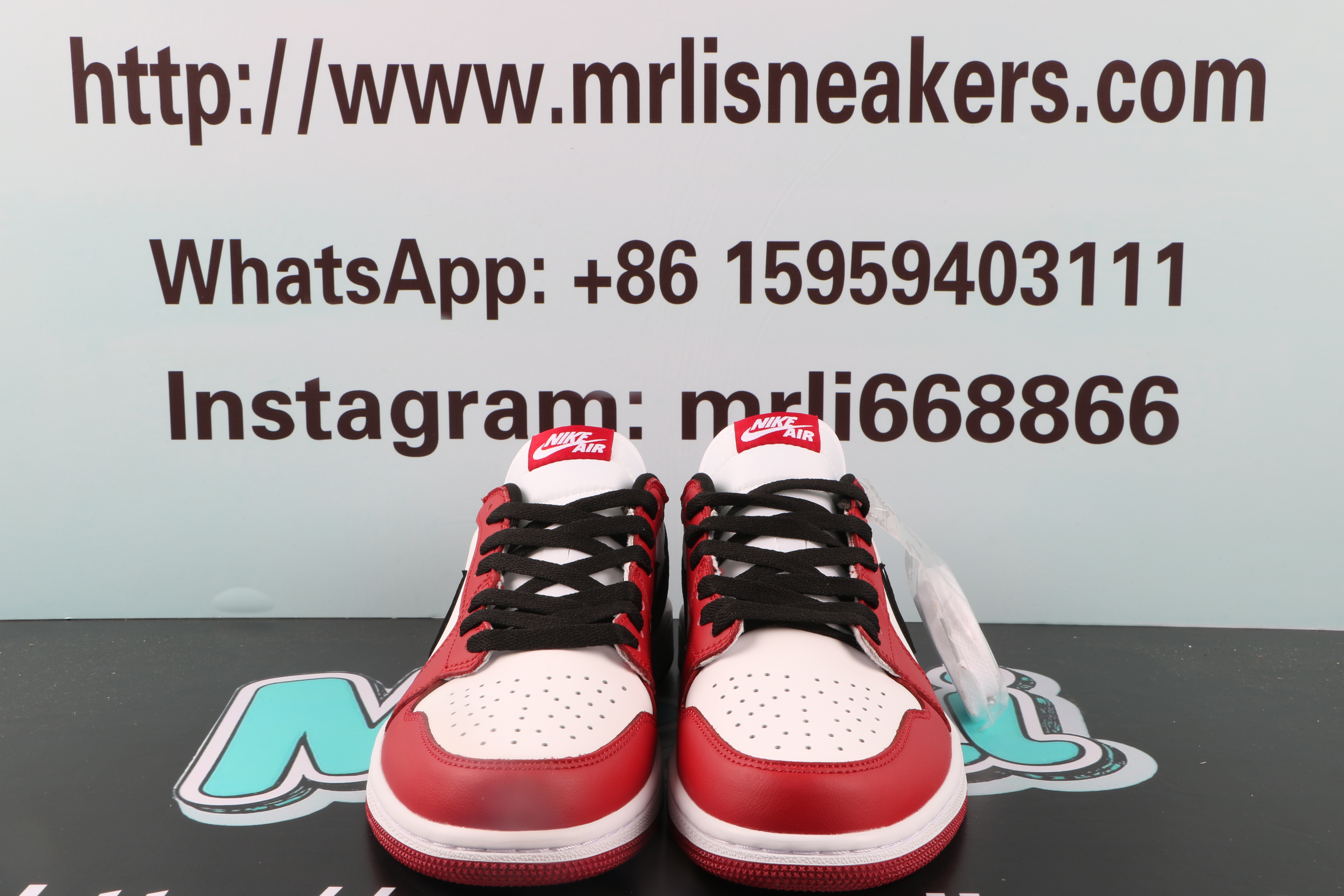 Jordan 1 Retro Low Chicago