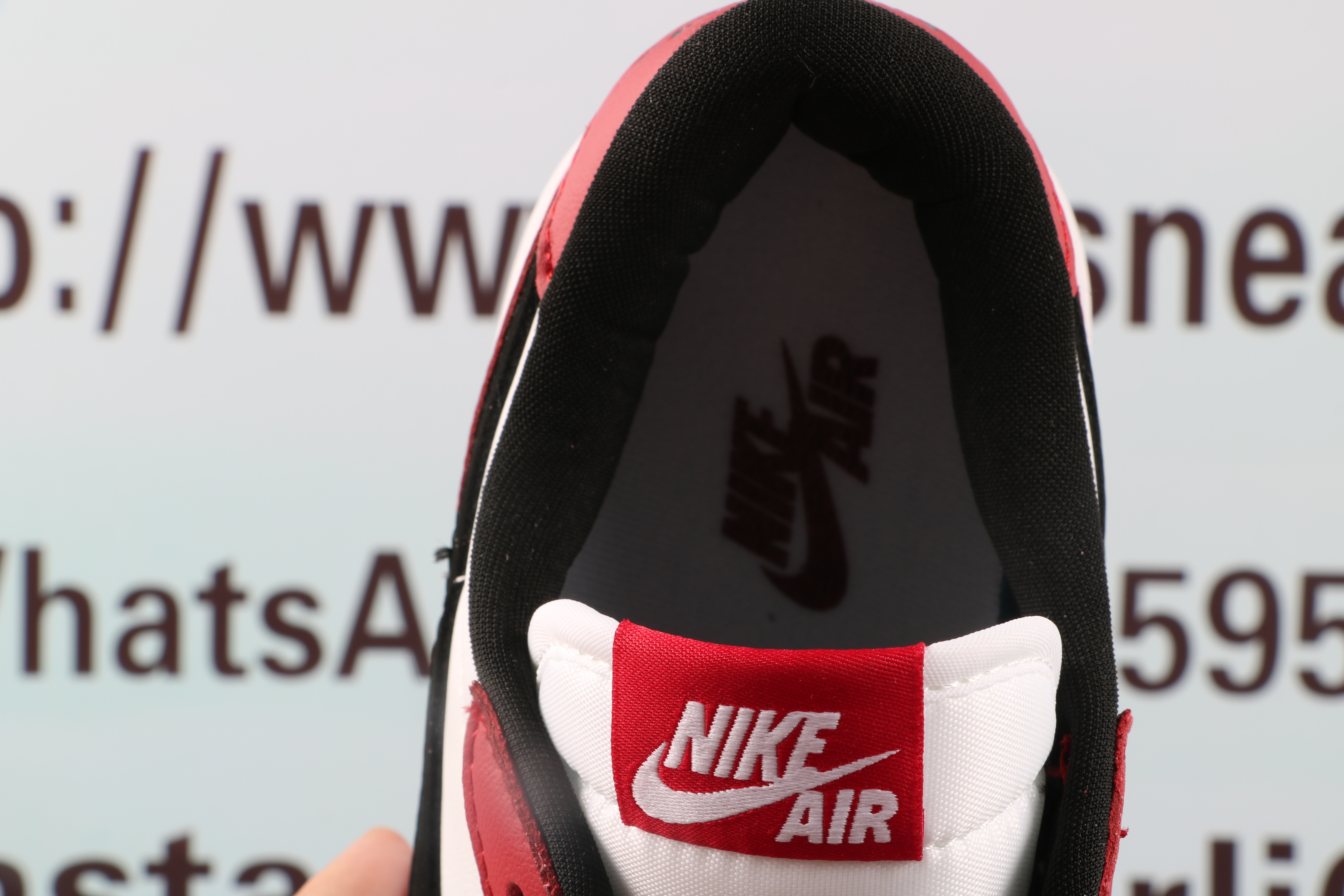 Jordan 1 Retro Low Chicago
