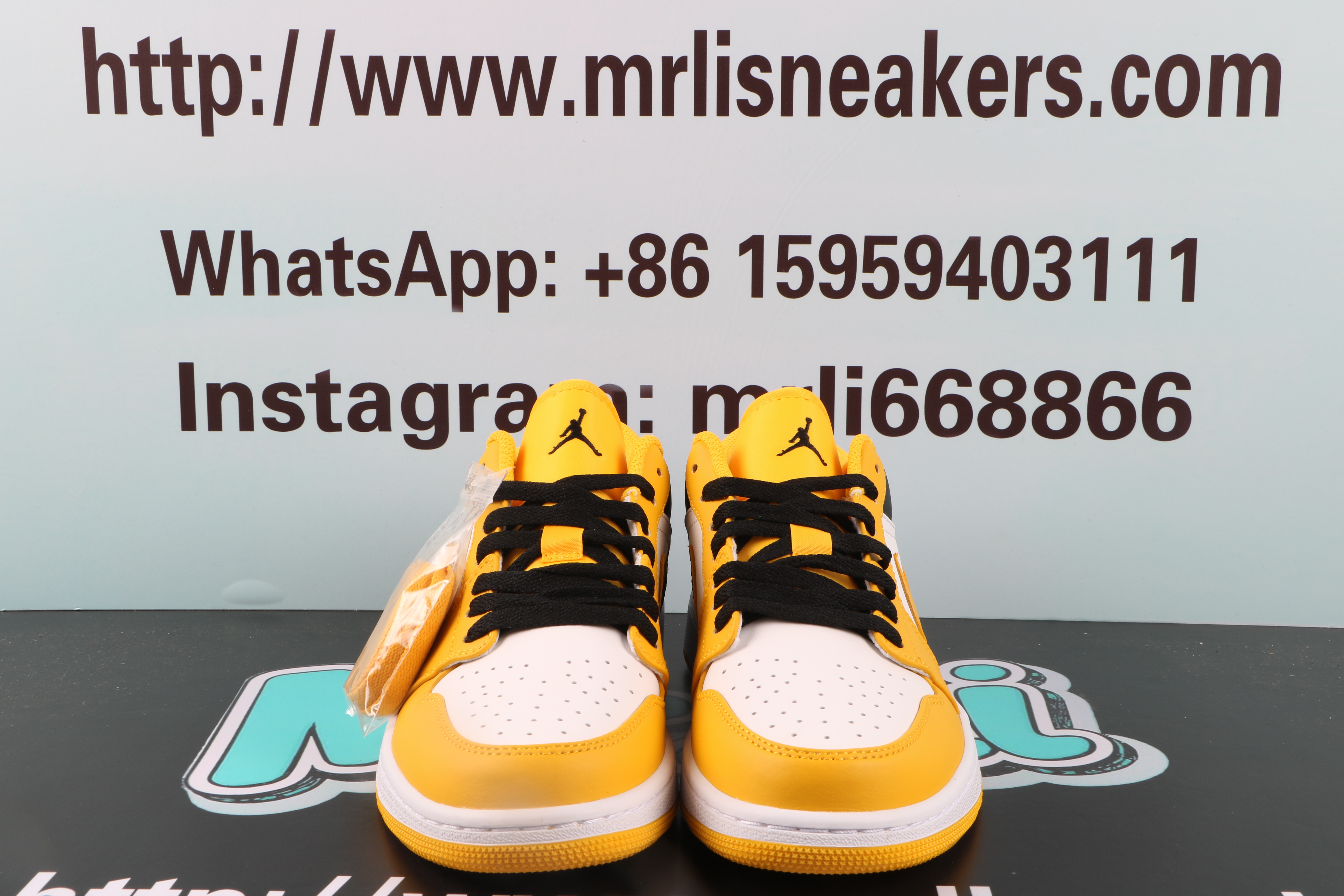 Air Jordan 1 Low University Gold White