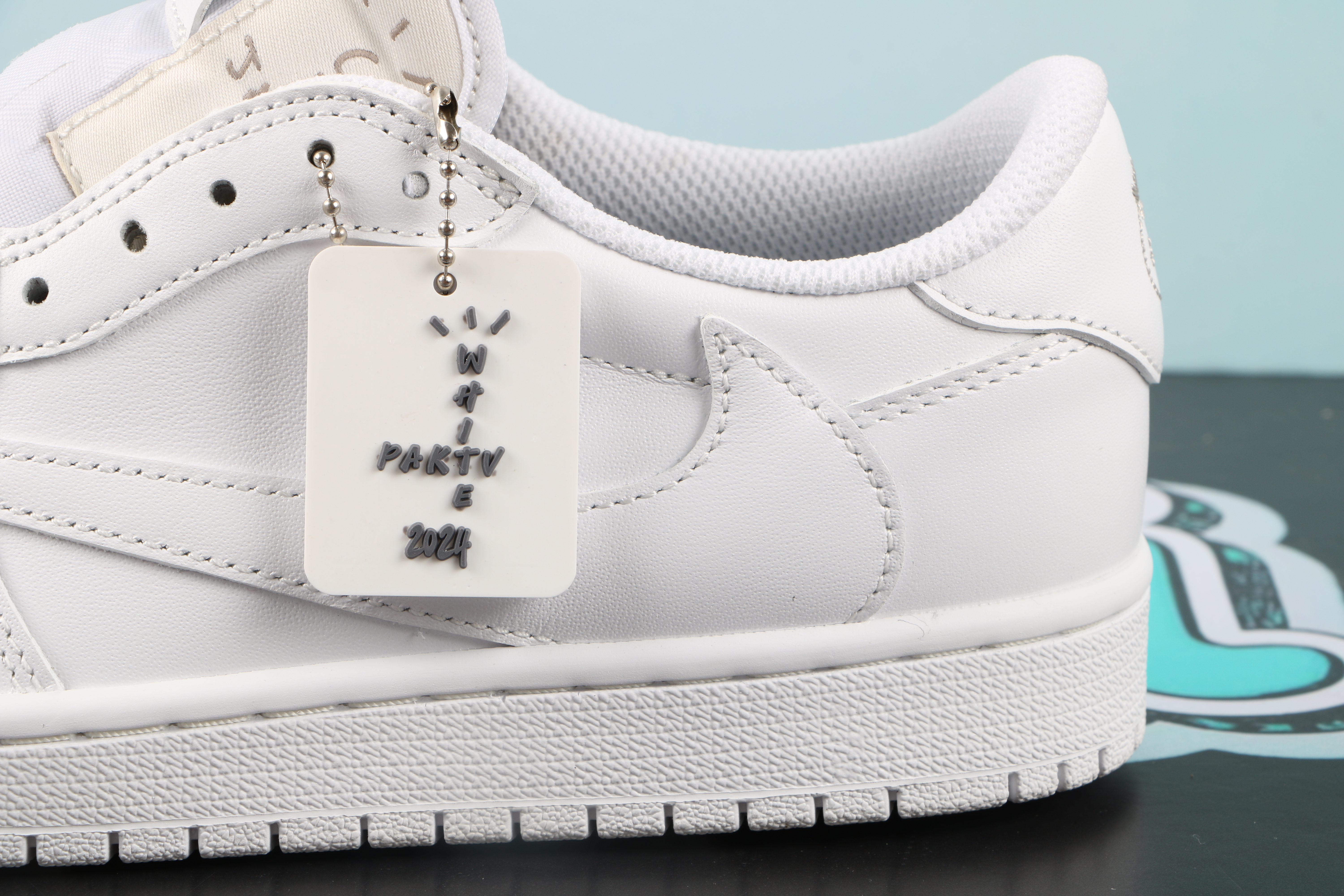 Jordan 1 Low Travis Scott White Party 2024
