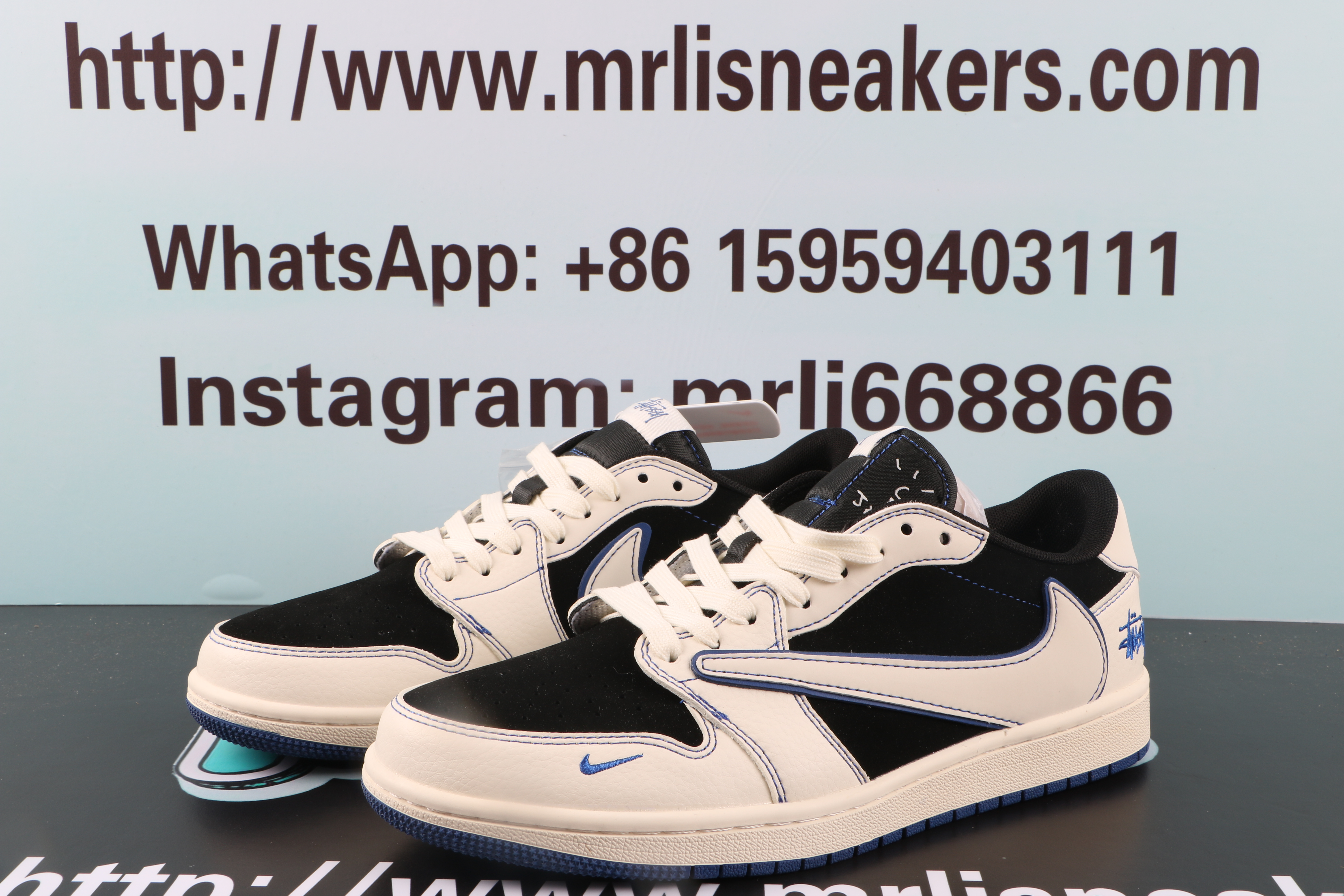 Jordan 1 Low Travis Scott