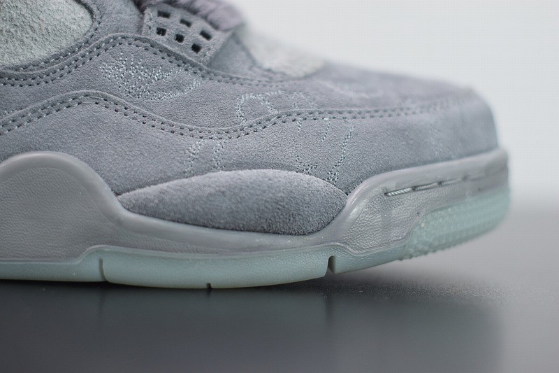 Jordan 4 Retro Kaws Jordan 4 Retro Kaws