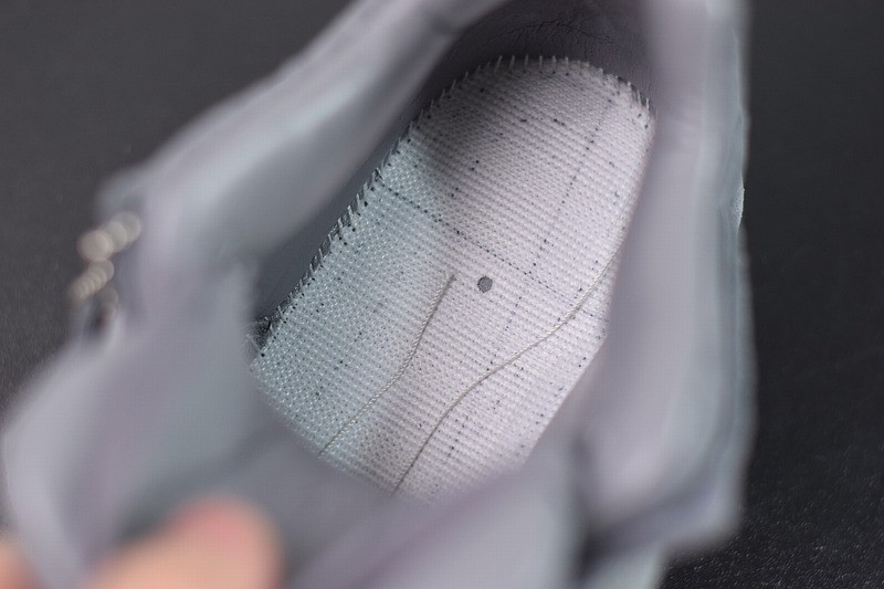 Jordan 4 Retro Kaws Jordan 4 Retro Kaws