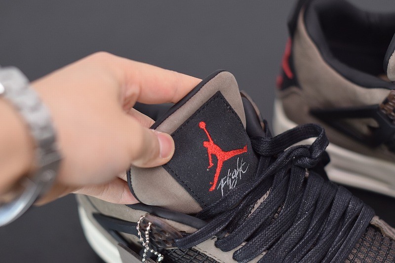 Jordan 4 Retro Travis Scott Dark Mocha/Sail Jordan 4 Retro Travis Scott Dark Mocha/Sail