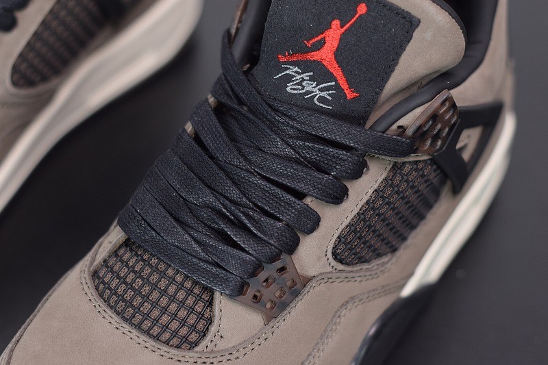 Jordan 4 Retro Travis Scott Dark Mocha/Sail Jordan 4 Retro Travis Scott Dark Mocha/Sail