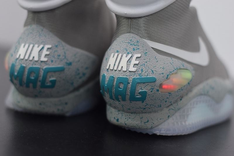 Nike Mag Come Back To The Future(Auto Lacing) Nike Mag Come Back To The Future(Auto Lacing)