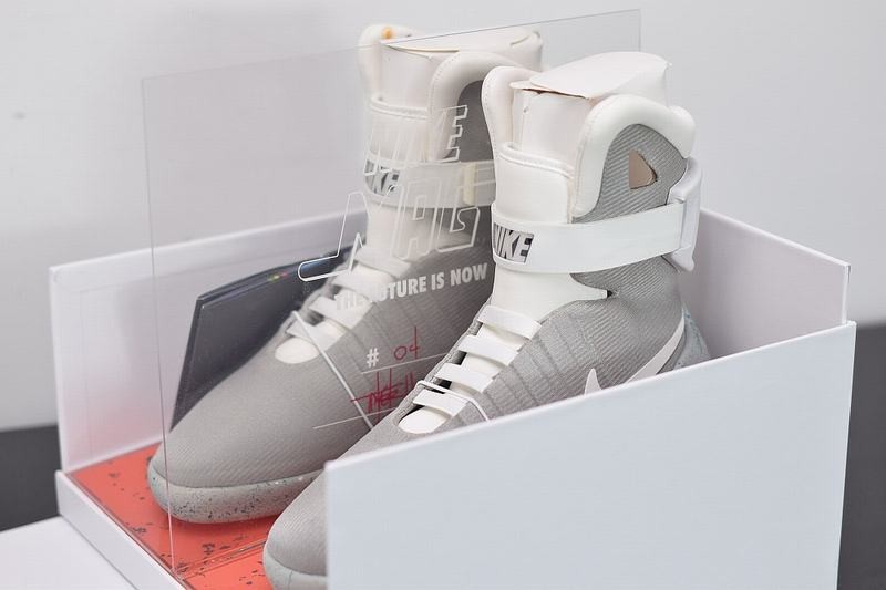 Nike Mag Come Back To The Future(Auto Lacing) Nike Mag Come Back To The Future(Auto Lacing)