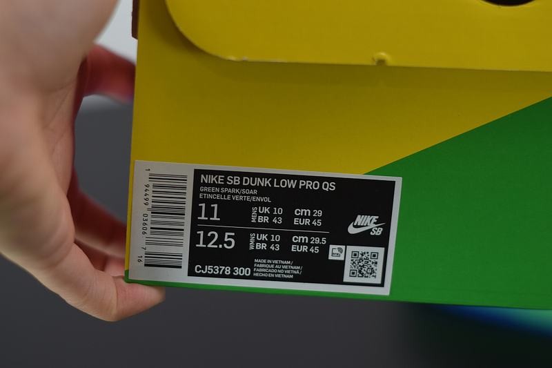 Nike SB Dunk Low Grateful Dead Bears Green Nike SB Dunk Low Grateful Dead Bears Green