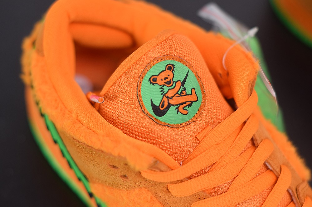 Nike SB Dunk Low Grateful Dead Bears Orange Nike SB Dunk Low Grateful Dead Bears Orange
