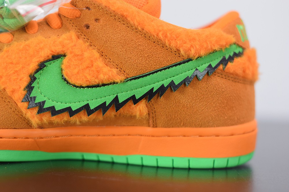 Nike SB Dunk Low Grateful Dead Bears Orange Nike SB Dunk Low Grateful Dead Bears Orange
