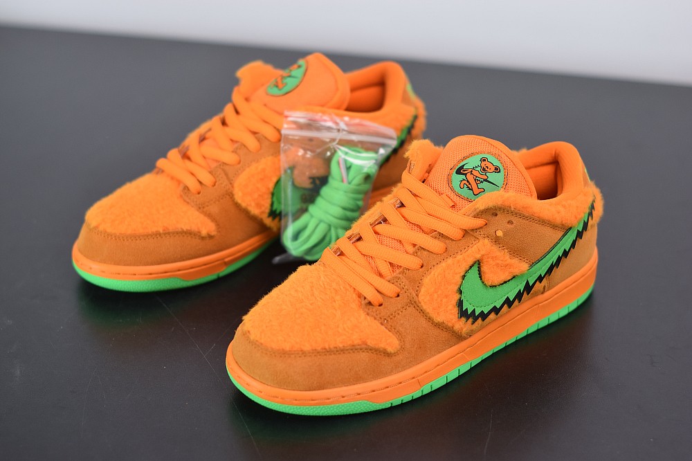 Nike SB Dunk Low Grateful Dead Bears Orange Nike SB Dunk Low Grateful Dead Bears Orange