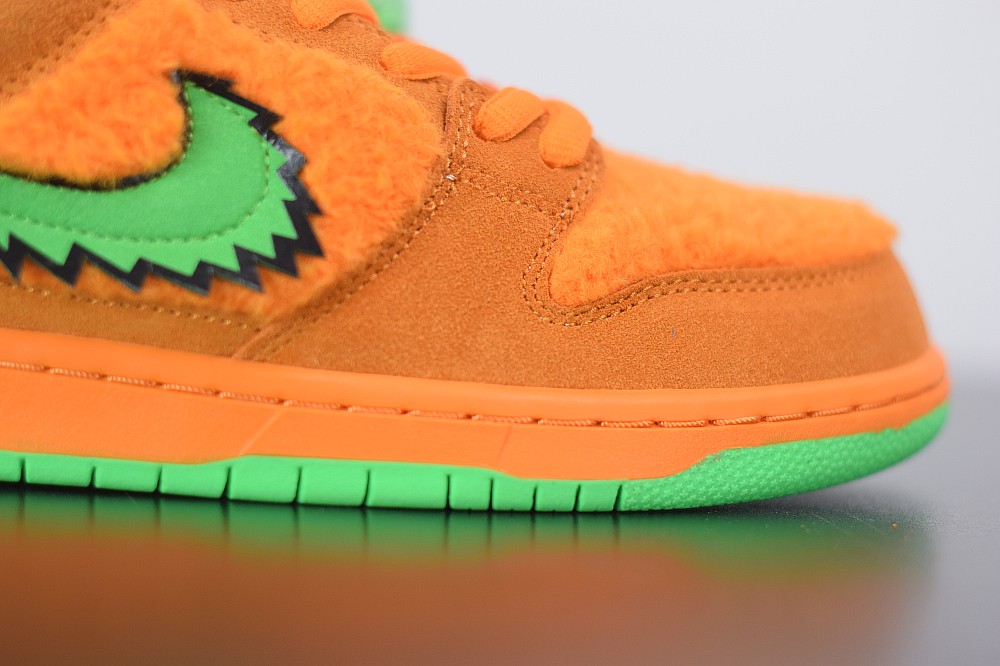 Nike SB Dunk Low Grateful Dead Bears Orange Nike SB Dunk Low Grateful Dead Bears Orange