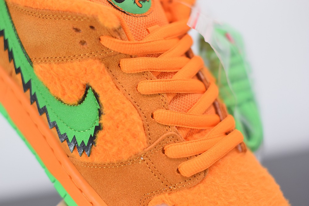 Nike SB Dunk Low Grateful Dead Bears Orange Nike SB Dunk Low Grateful Dead Bears Orange