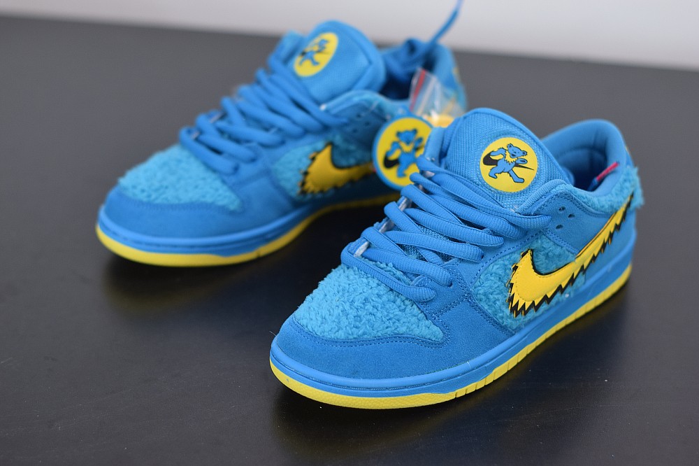 Nike SB Dunk Low Grateful Dead Bears Blue Nike SB Dunk Low Grateful Dead Bears Blue