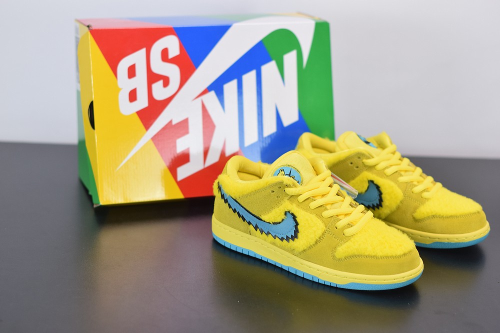 Nike SB Dunk Low Grateful Dead Bears Opti Yellow Nike SB Dunk Low Grateful Dead Bears Opti Yellow