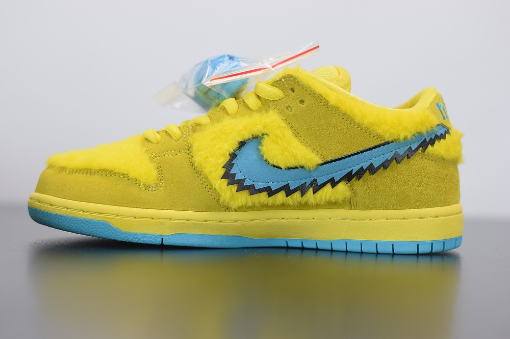 Nike SB Dunk Low Grateful Dead Bears Opti Yellow Nike SB Dunk Low Grateful Dead Bears Opti Yellow