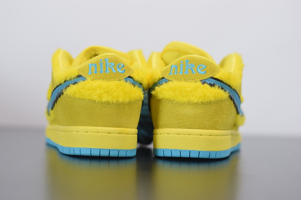 Nike SB Dunk Low Grateful Dead Bears Opti Yellow Nike SB Dunk Low Grateful Dead Bears Opti Yellow