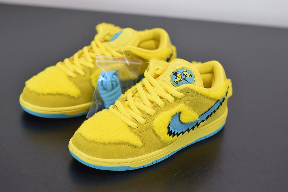 Nike SB Dunk Low Grateful Dead Bears Opti Yellow Nike SB Dunk Low Grateful Dead Bears Opti Yellow