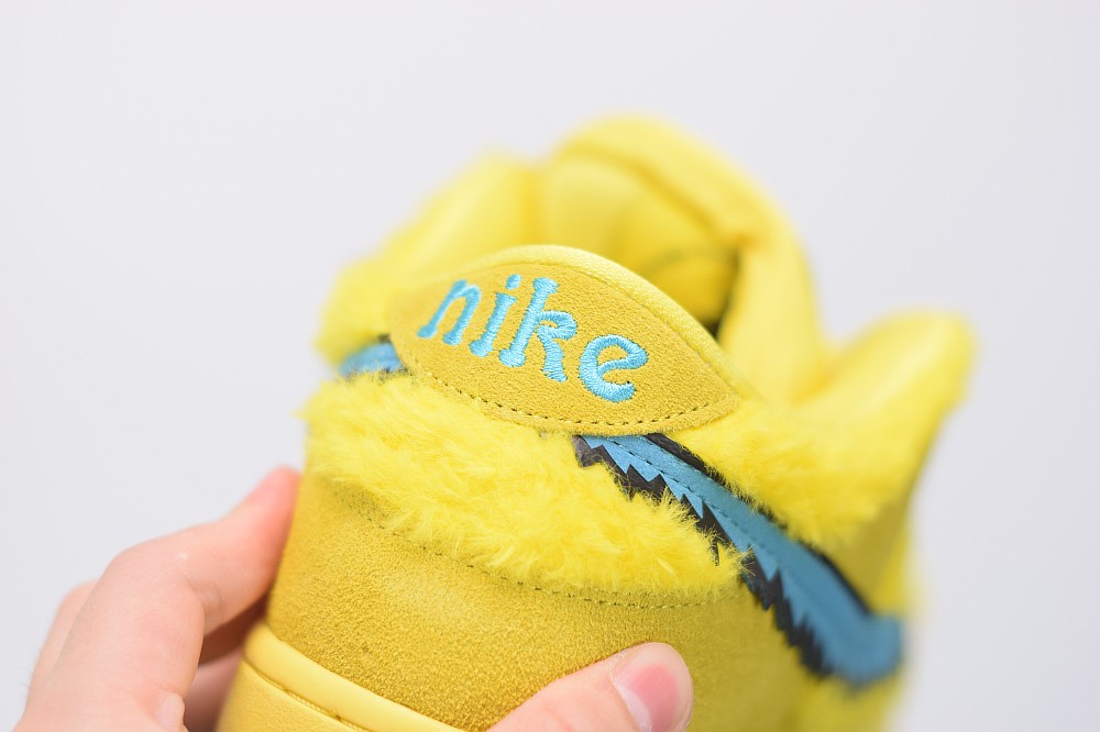 Nike SB Dunk Low Grateful Dead Bears Opti Yellow Nike SB Dunk Low Grateful Dead Bears Opti Yellow