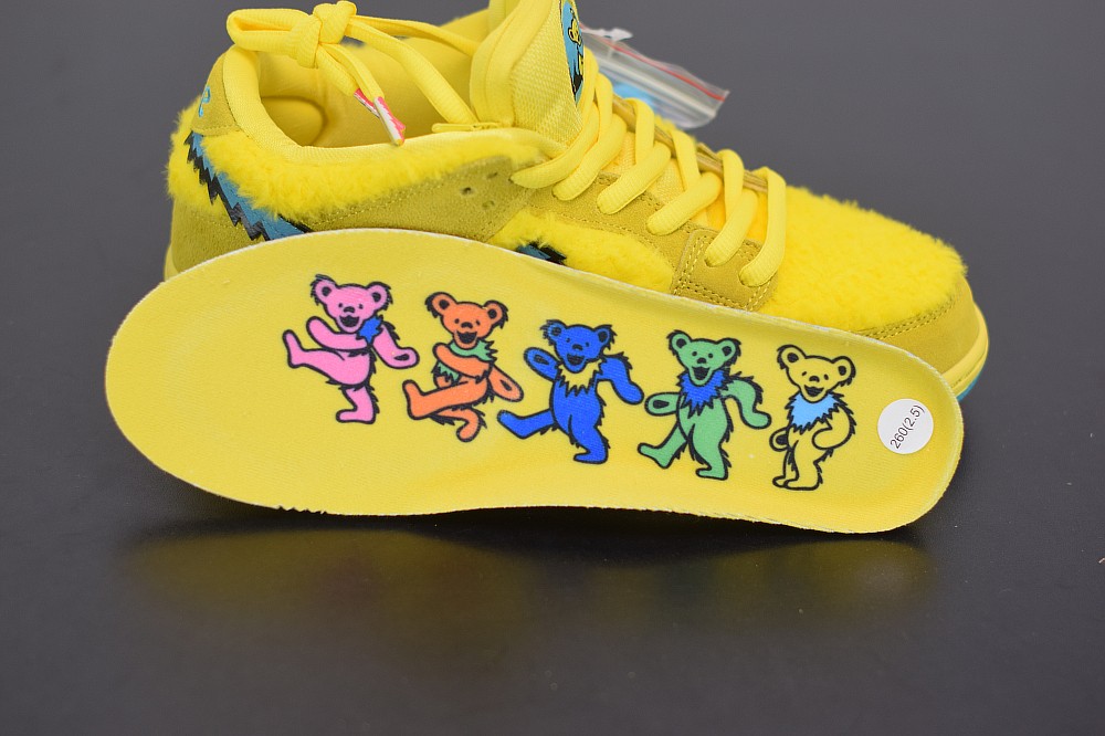 Nike SB Dunk Low Grateful Dead Bears Opti Yellow Nike SB Dunk Low Grateful Dead Bears Opti Yellow