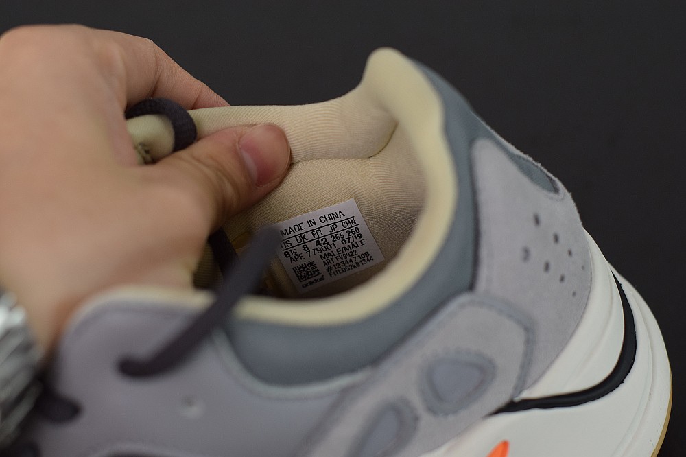Yeezy Boost 700 Magnet Yeezy Boost 700 Magnet