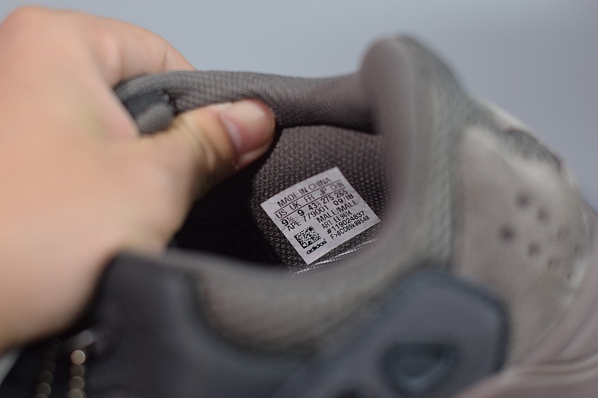 Yeezy Boost 700 Mauve Yeezy Boost 700 Mauve