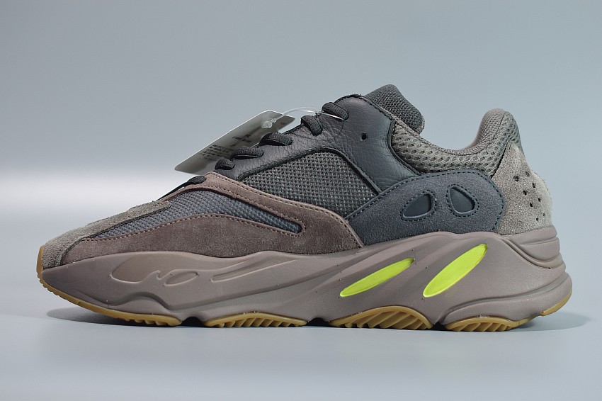 Yeezy Boost 700 Mauve Yeezy Boost 700 Mauve