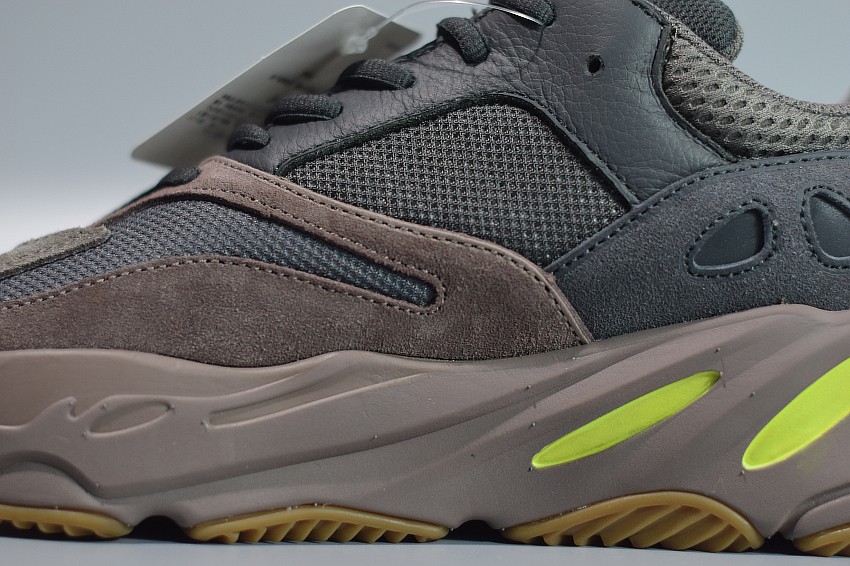 Yeezy Boost 700 Mauve Yeezy Boost 700 Mauve
