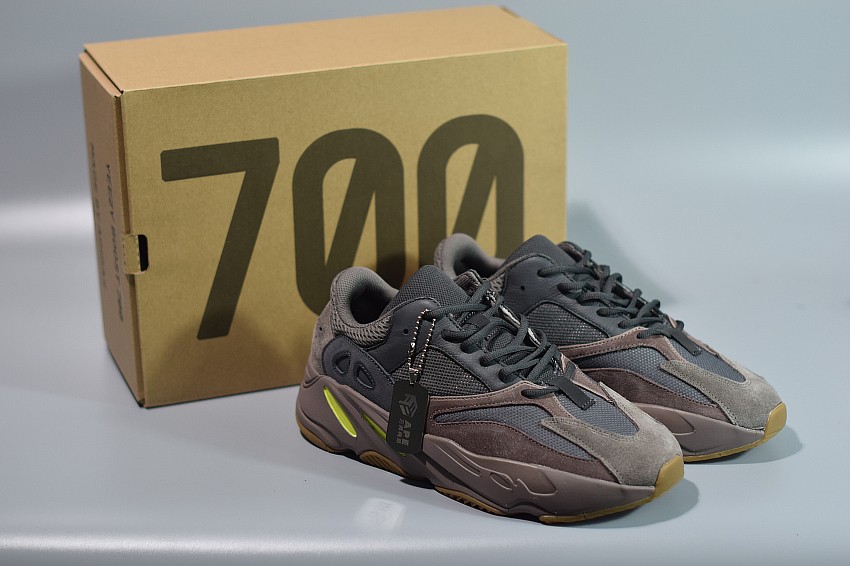 Yeezy Boost 700 Mauve Yeezy Boost 700 Mauve
