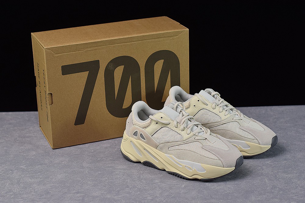 Yeezy Boost 700 Analog Yeezy Boost 700 Analog