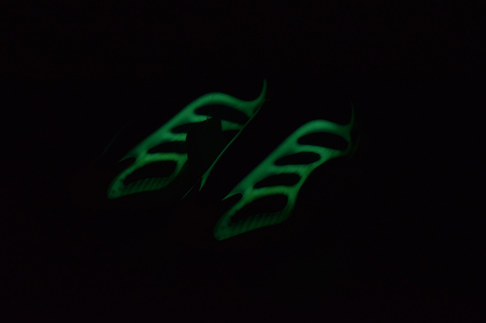 Yeezy Boost 700 V3 Azareth Yeezy Boost 700 V3 Azareth