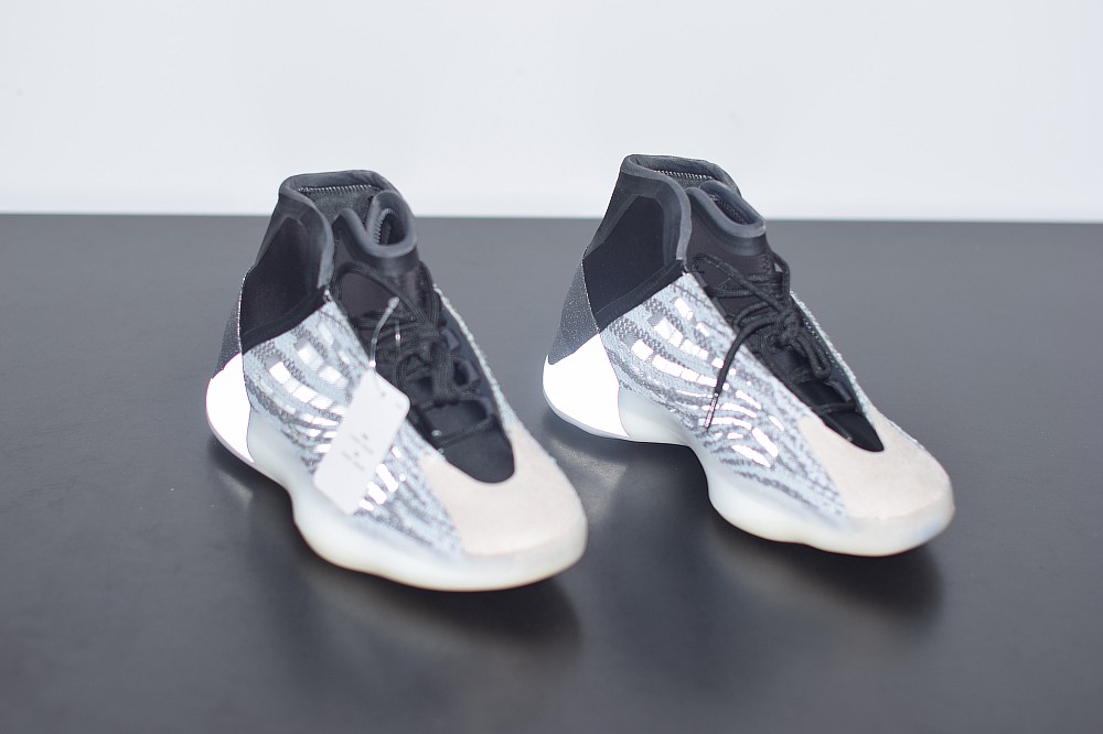 YZY QNTM BASKTBL (Performance Basketball Model YZY QNTM BASKTBL (Performance Basketball Model