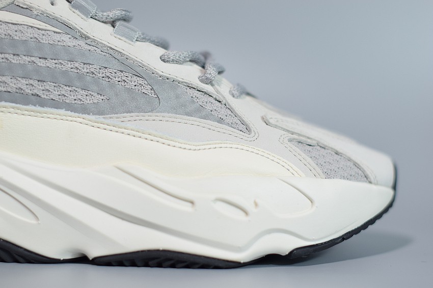 Yeezy 700 V2 Static Yeezy 700 V2 Static