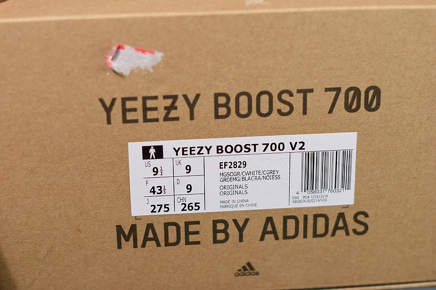 Yeezy 700 V2 Static Yeezy 700 V2 Static